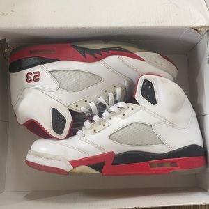 Jordan 5 Fire Red Black Tongue $440 on StockX
